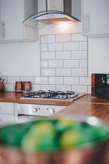 La Petite Maison Swansea Extérieur photo